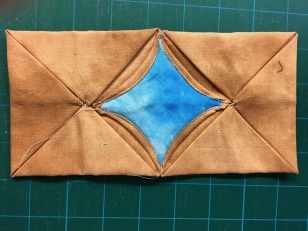 e2 fold edges over coloured square